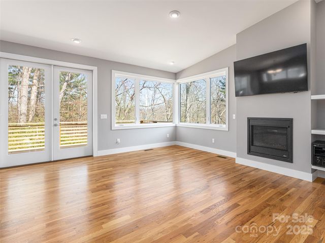 7 Mauricet Lane, Asheville, NC 28806