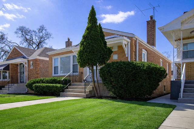 14510 S Lowe Avenue, Riverdale, IL 60827