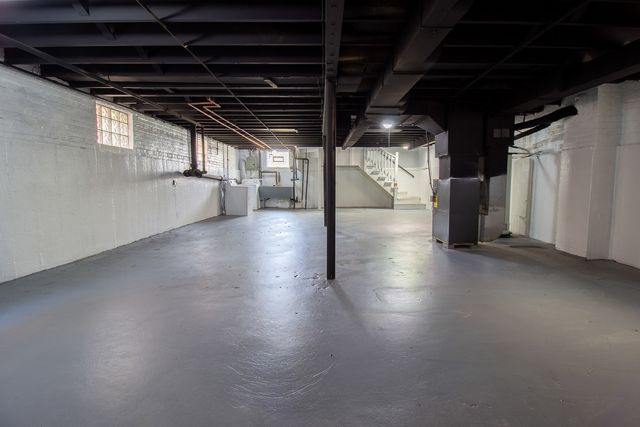 14510 S Lowe Avenue, Riverdale, IL 60827