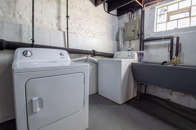 14510 S Lowe Avenue, Riverdale, IL 60827