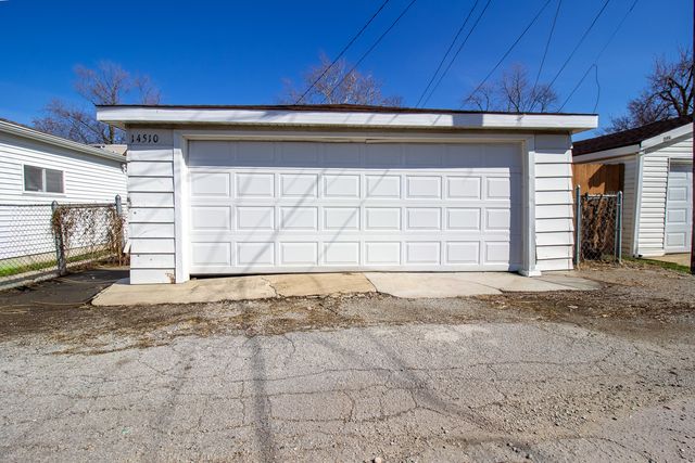 14510 S Lowe Avenue, Riverdale, IL 60827