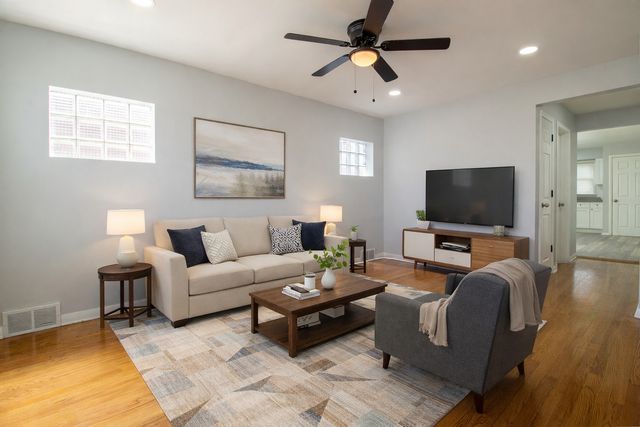 14510 S Lowe Avenue, Riverdale, IL 60827