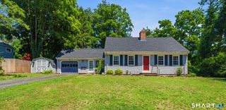 2 Tunxis Street, Farmington, CT 06032