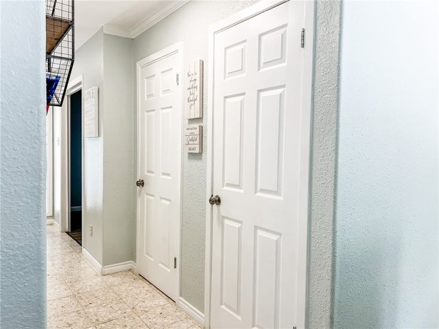 462 Poenisch Dr, Corpus Christi, TX 78412