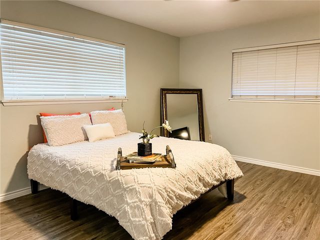 462 Poenisch Dr, Corpus Christi, TX 78412