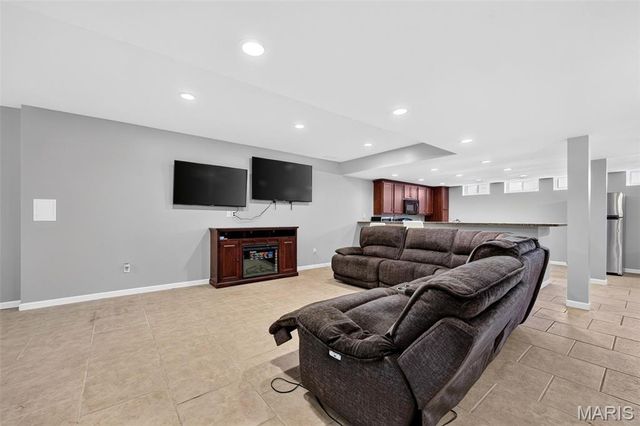 46 Scarlet Meadows Court, O'fallon, MO 63366