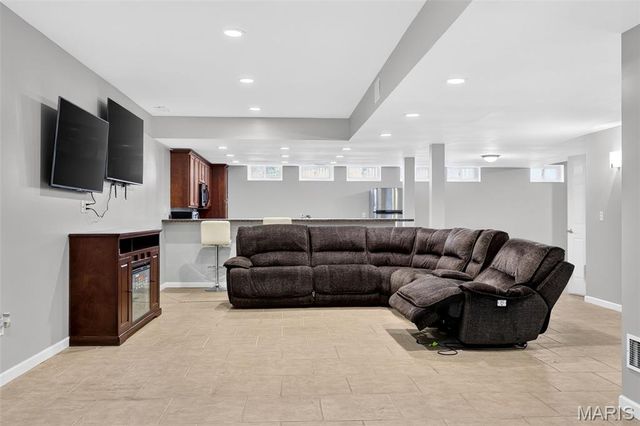46 Scarlet Meadows Court, O'fallon, MO 63366