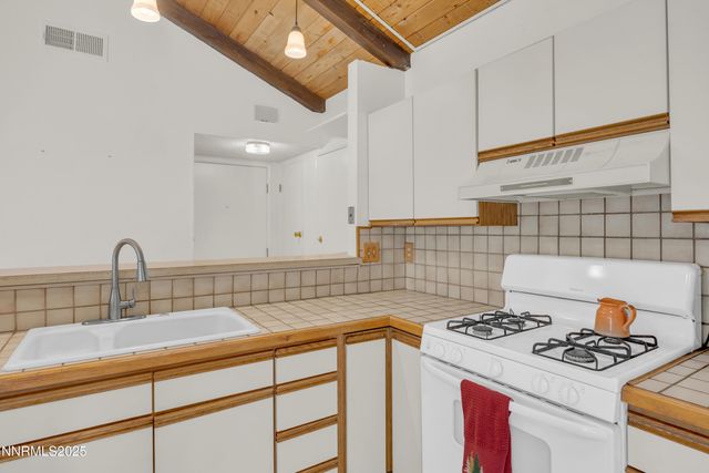 39 Granite Way, Carson City, NV 89706