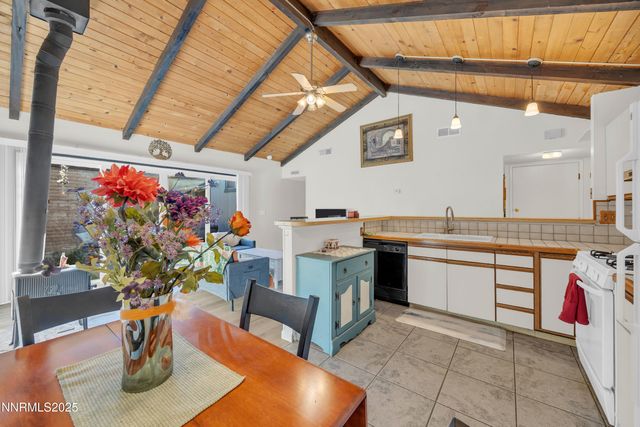 39 Granite Way, Carson City, NV 89706