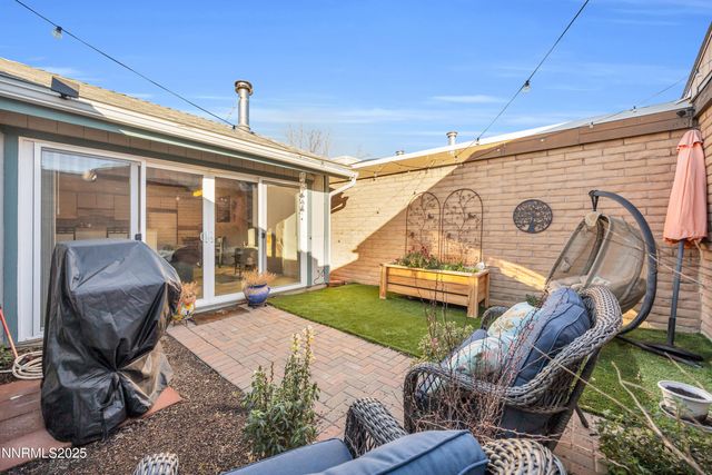 39 Granite Way, Carson City, NV 89706