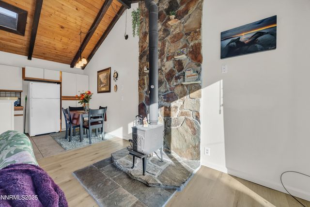 39 Granite Way, Carson City, NV 89706