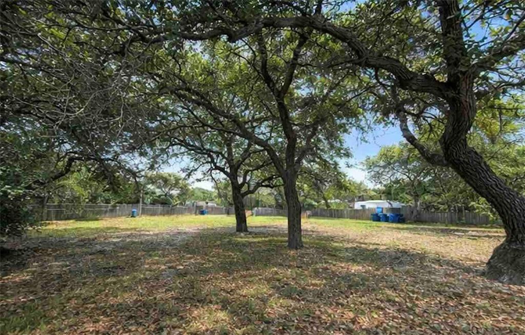 626 Pine Ave, Rockport, TX 78382 — photo 4