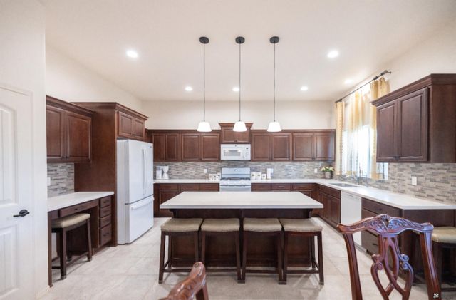 3362 W 39 St, Yuma, AZ 85365