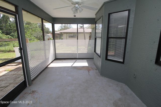 1009 Fairplay Avenue NW, Palm Bay, FL 32907