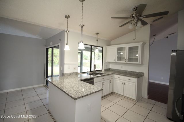 1009 Fairplay Avenue NW, Palm Bay, FL 32907