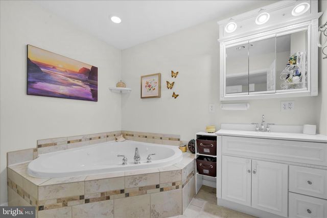 311 SIOUX DR, Auburn, PA 17922