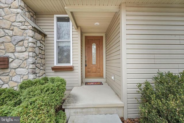 311 SIOUX DR, Auburn, PA 17922