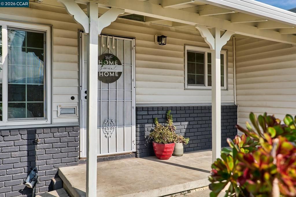 Image 3 of property listing at 4320 4320 Delta Fair Blvd, Antioch, CA 94509