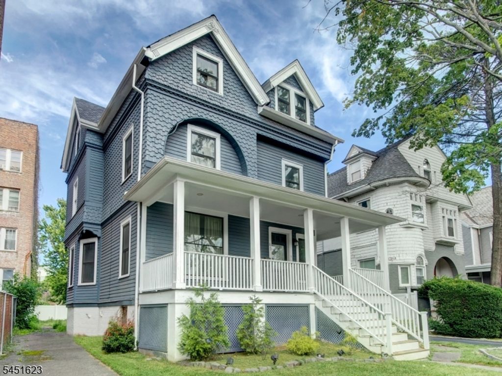 65 Glenwood Ave, East Orange City, NJ 07017 — exterior