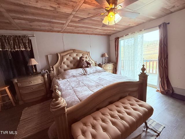 119 West Main Boulevard, Church Hill, TN 37642