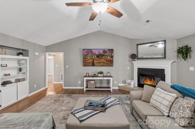 7795 Old Post Road, Denver, NC 28037