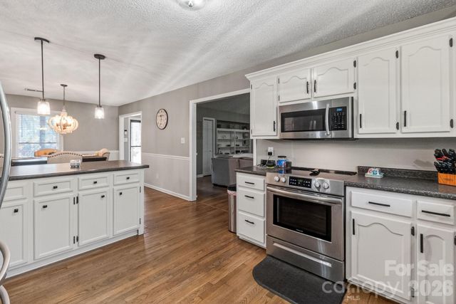 7795 Old Post Road, Denver, NC 28037