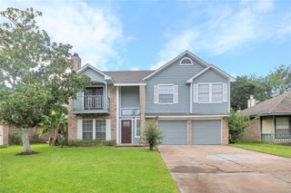 3122 Lazy Brook Drive, Sugar Land, TX 77479