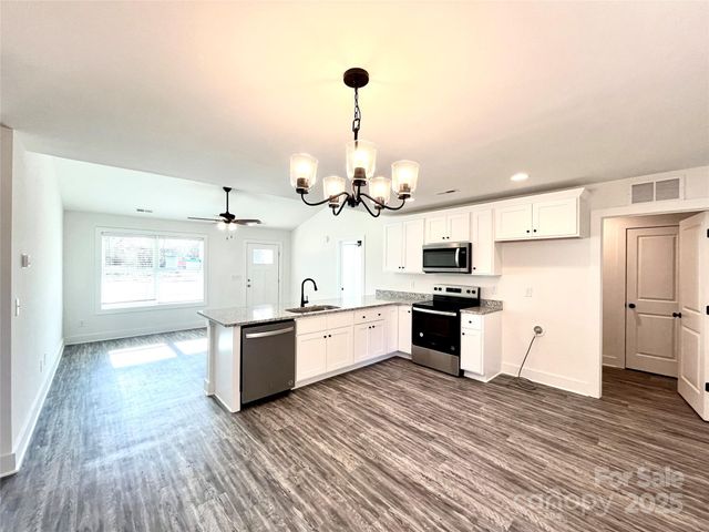 1350 Russell Street, Rock Hill, SC 29730