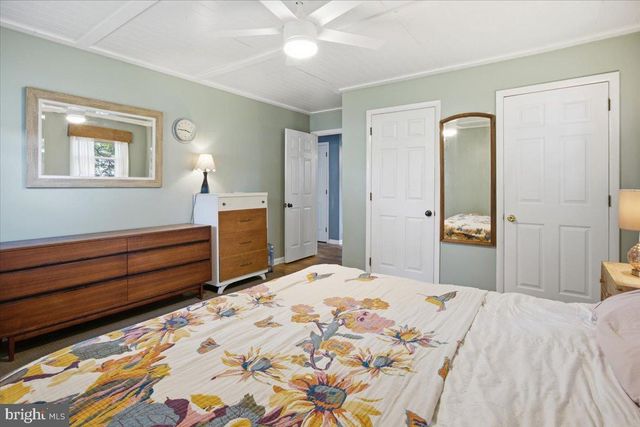 2117 LOUISA AVE, Wilmington, DE 19808