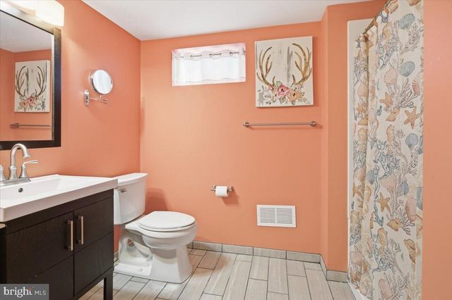 2117 LOUISA AVE, Wilmington, DE 19808