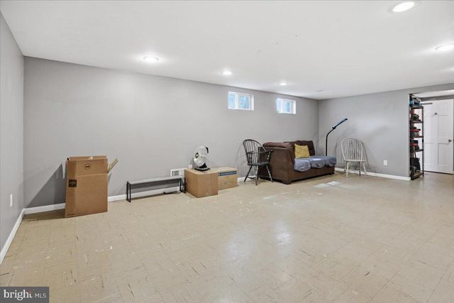 2117 LOUISA AVE, Wilmington, DE 19808