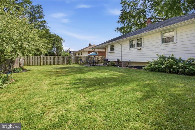 2117 LOUISA AVE, Wilmington, DE 19808
