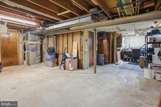 2117 LOUISA AVE, Wilmington, DE 19808