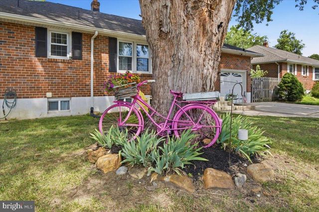 2117 LOUISA AVE, Wilmington, DE 19808