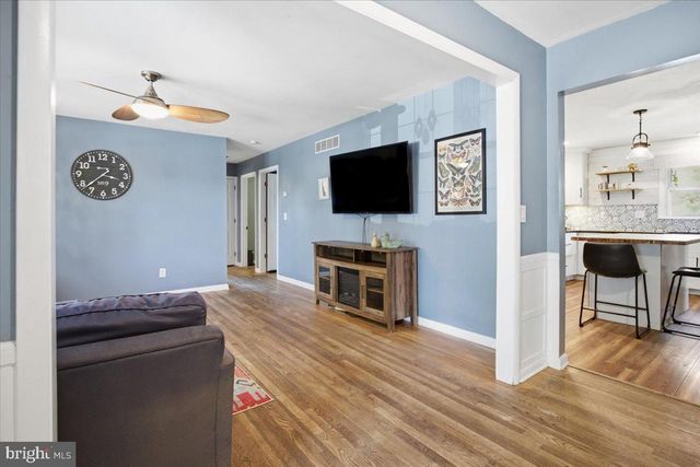 2117 LOUISA AVE, Wilmington, DE 19808