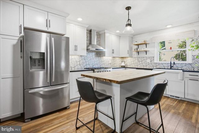2117 LOUISA AVE, Wilmington, DE 19808