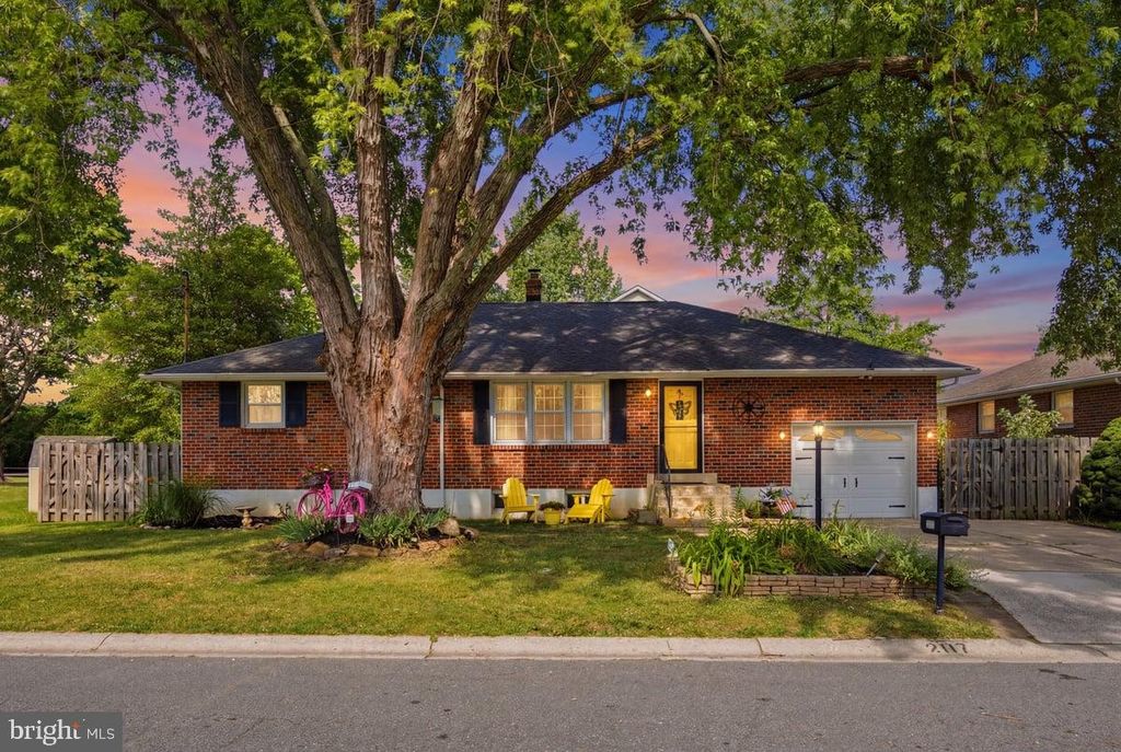 2117 LOUISA AVE, Wilmington, DE 19808