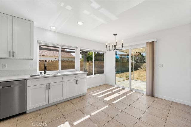 1015 Caperton, Lancaster, CA 93535