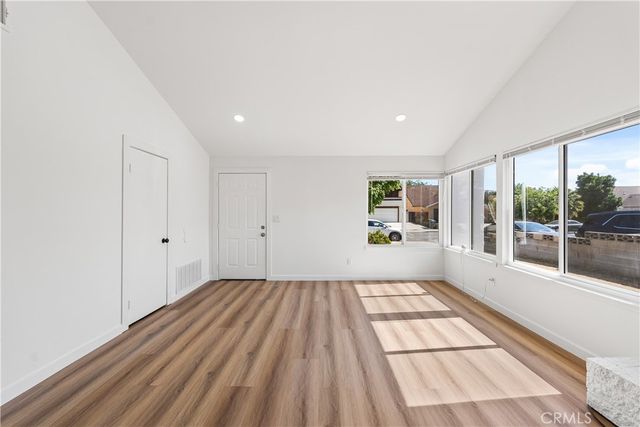 1015 Caperton, Lancaster, CA 93535