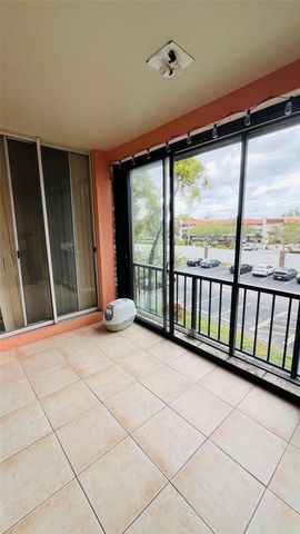 3650 Inverrary Dr 3T, Lauderhill, FL 33319