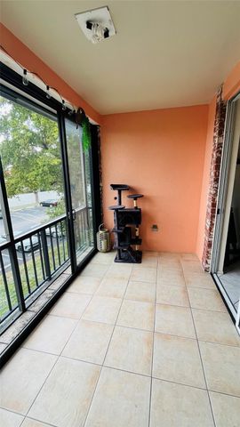 3650 Inverrary Dr 3T, Lauderhill, FL 33319