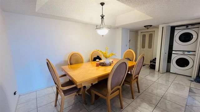 3650 Inverrary Dr 3T, Lauderhill, FL 33319