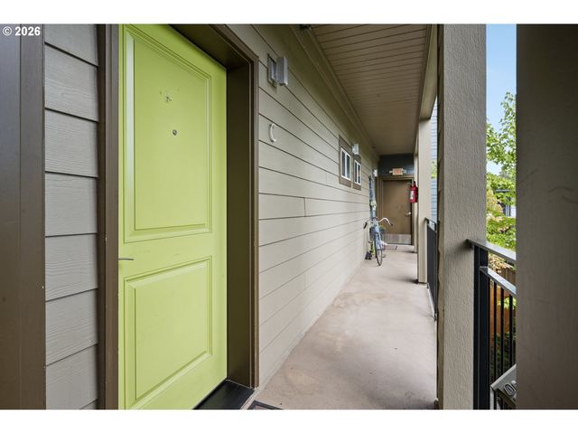 5321 Ne IRVING St C, Portland, OR 97213