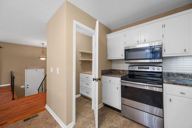 8480 Cross Timbers Circle, Hixson, TN 37343