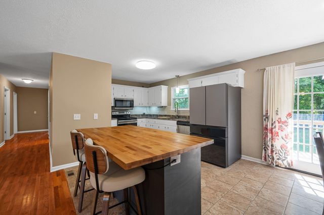 8480 Cross Timbers Circle, Hixson, TN 37343