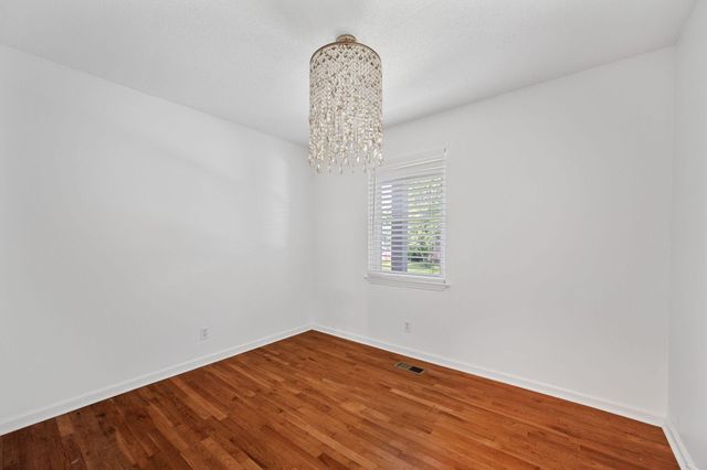 8480 Cross Timbers Circle, Hixson, TN 37343