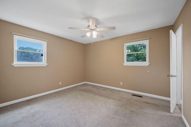 8480 Cross Timbers Circle, Hixson, TN 37343