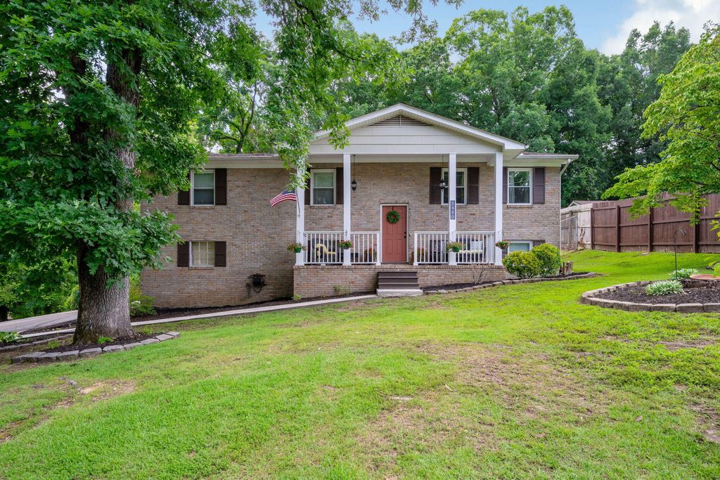 8480 Cross Timbers Circle, Hixson, TN 37343