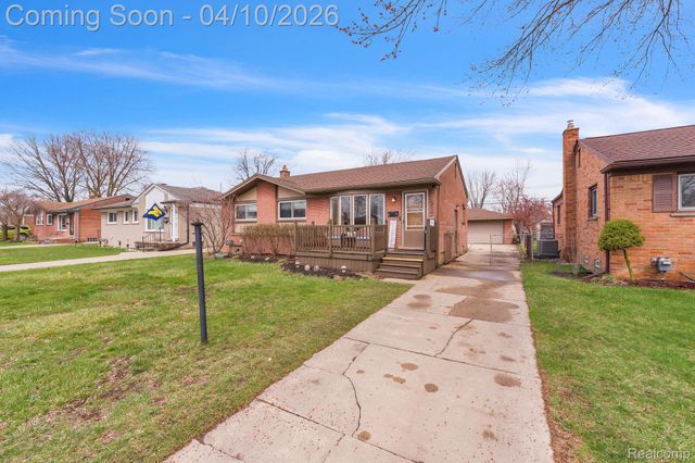 32700 Grandview Avenue, Westland, MI 48186