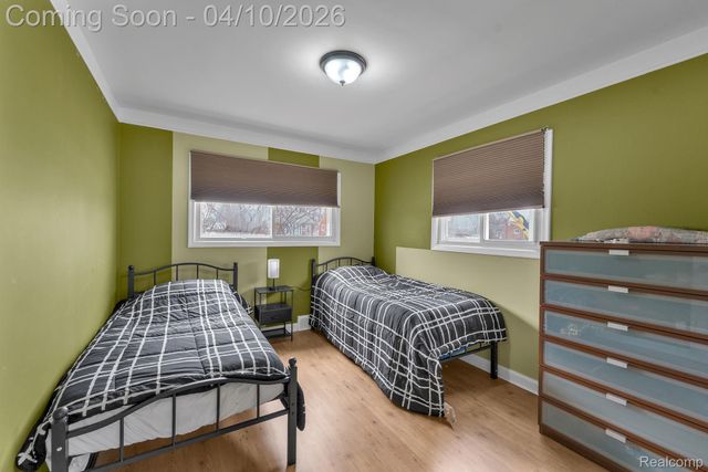 32700 Grandview Avenue, Westland, MI 48186